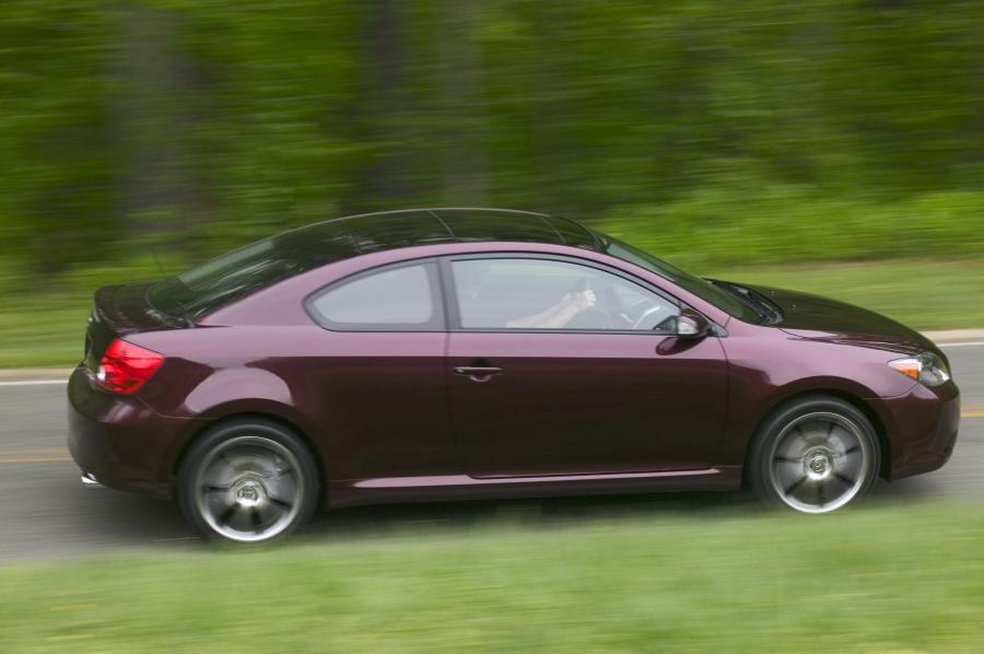  Scion tC 2005 года  (фото 17 из 130)